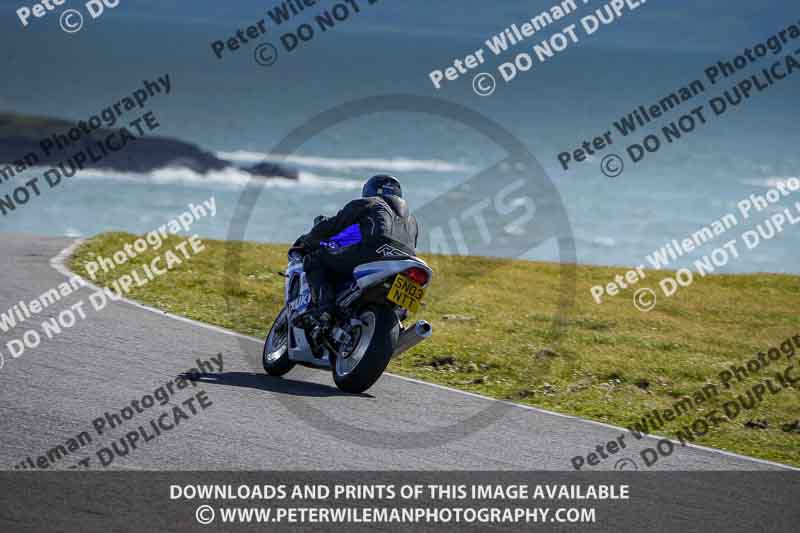 anglesey no limits trackday;anglesey photographs;anglesey trackday photographs;enduro digital images;event digital images;eventdigitalimages;no limits trackdays;peter wileman photography;racing digital images;trac mon;trackday digital images;trackday photos;ty croes